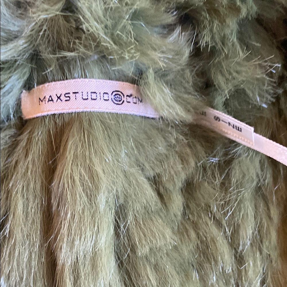 Max Studio Faux Fur Scarf in Olive Green